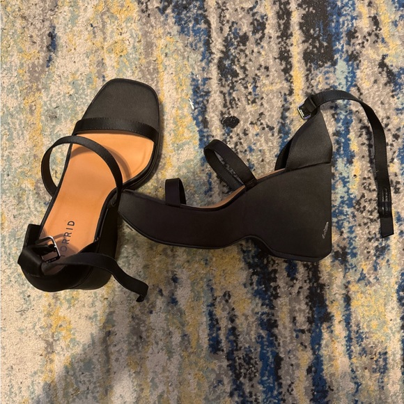 TORRID wedges - Picture 1 of 2
